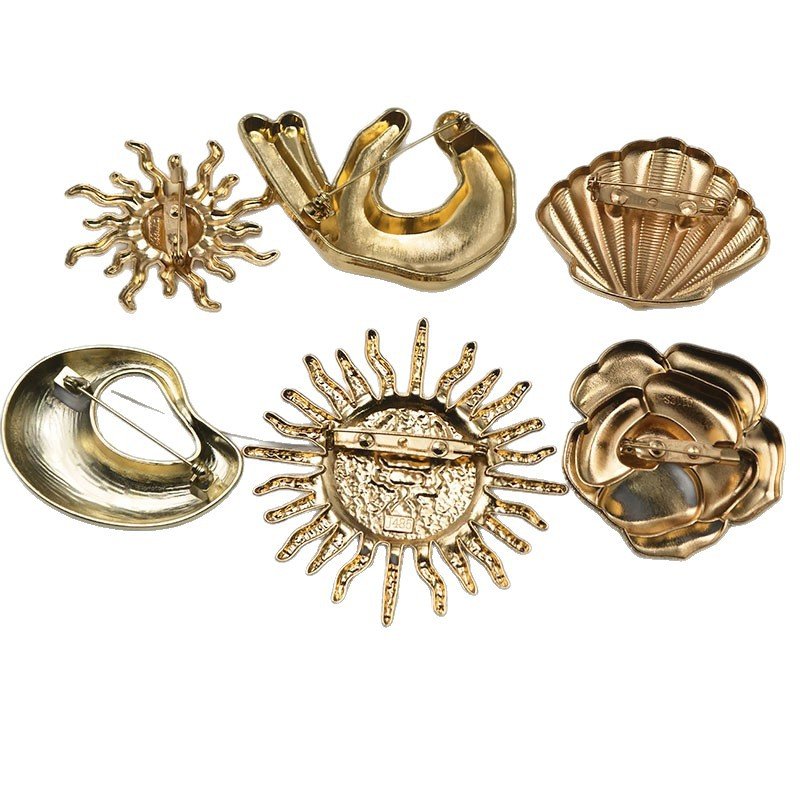 UCHARMD Metal Buttons Brooch for Underwear Floral Gold Cover Cufflinks Irregular Shapes Sun Design BT079