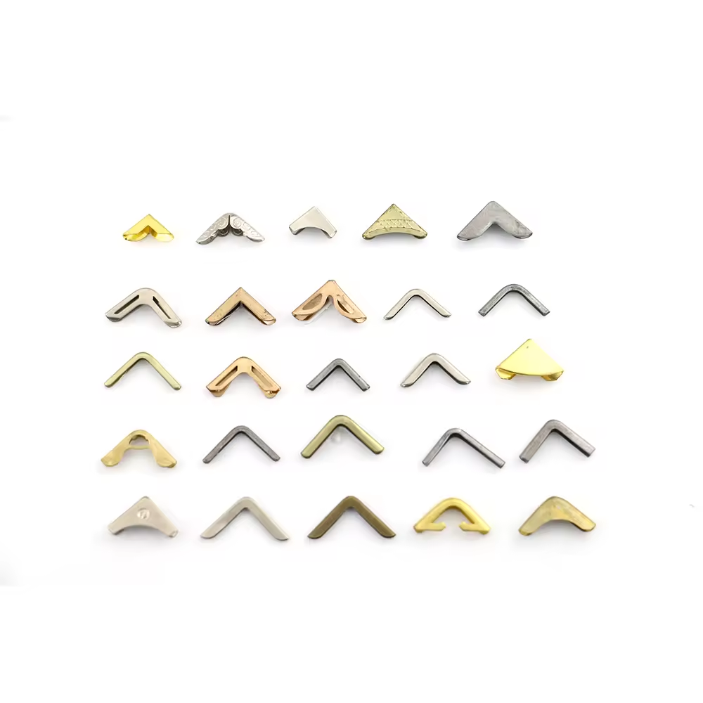 Different Styles Iron Corner Decorative Metal Book Corner Protectors for Furniture