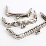 Wholesale Handbag Clutch Handles for Hardware Accessories Evening Bags Kiss Clasp Lock Pearl Purse Frame