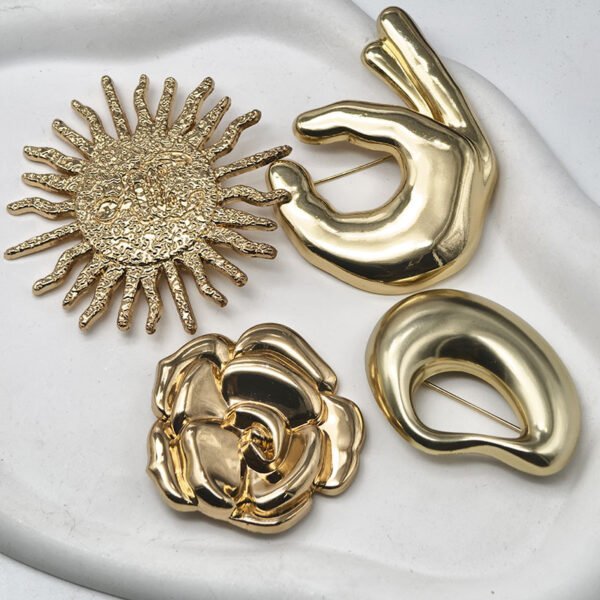 UCHARMD Metal Buttons Brooch for Underwear Floral Gold Cover Cufflinks Irregular Shapes Sun Design BT079